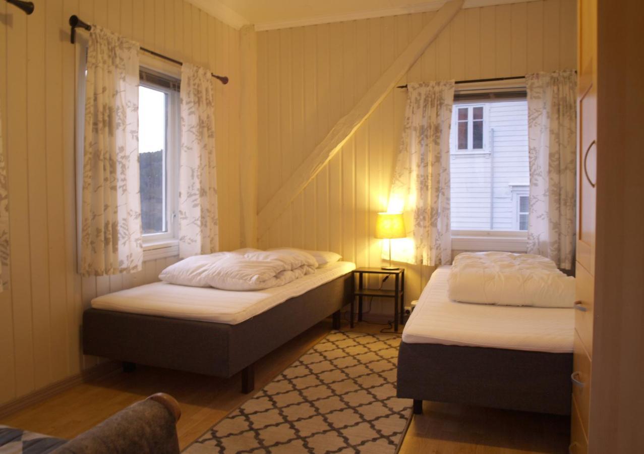 5 Bedrooms, Large Apartment With Nice View And Nature Herand Exterior photo