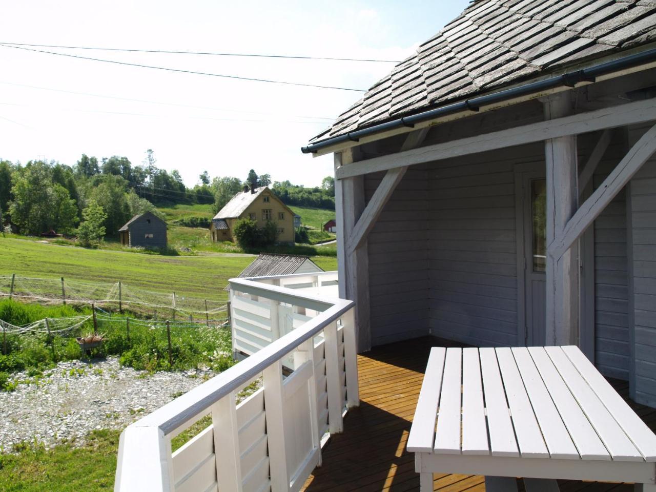 5 Bedrooms, Large Apartment With Nice View And Nature Herand Exterior photo