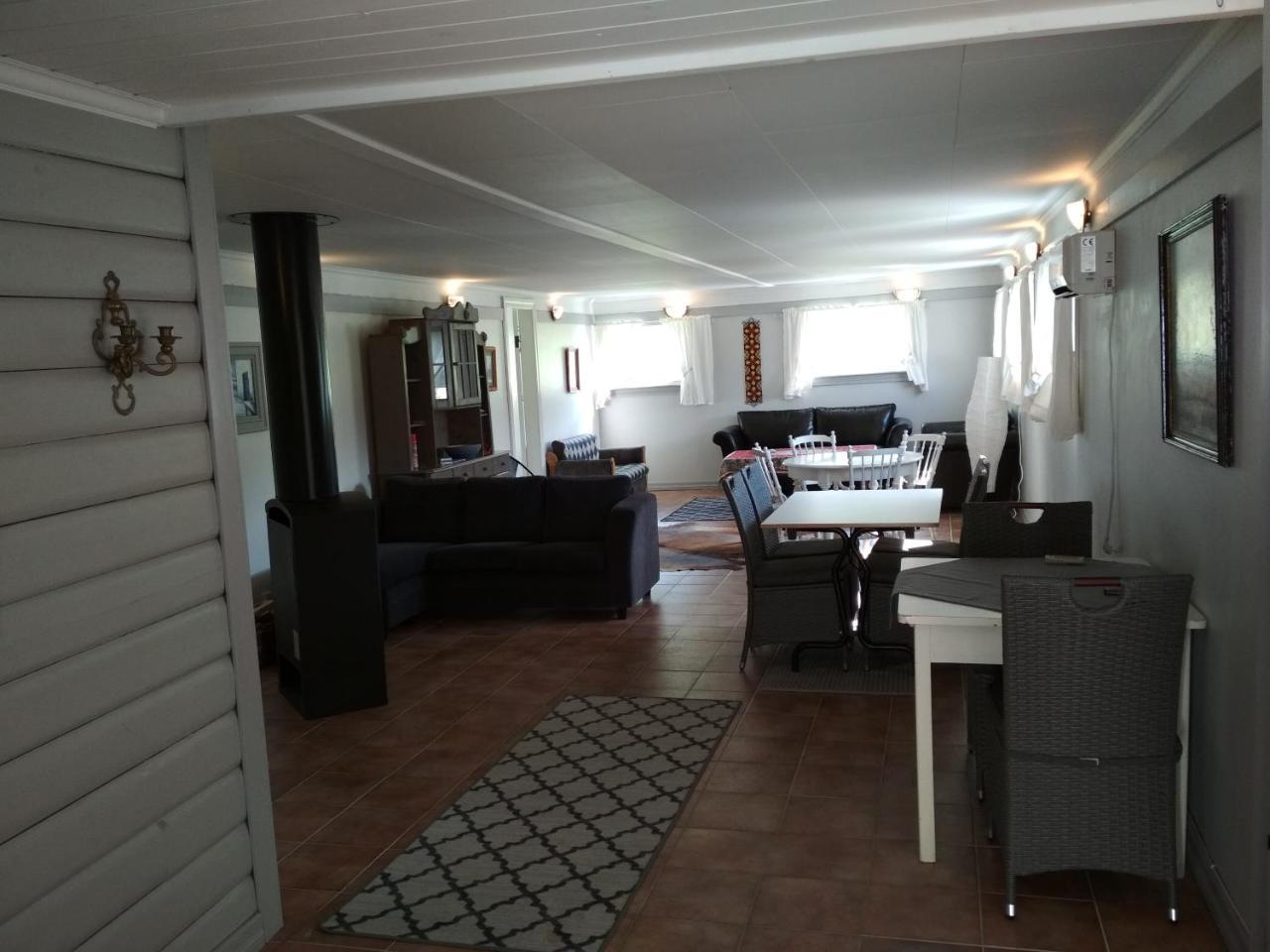5 Bedrooms, Large Apartment With Nice View And Nature Herand Exterior photo
